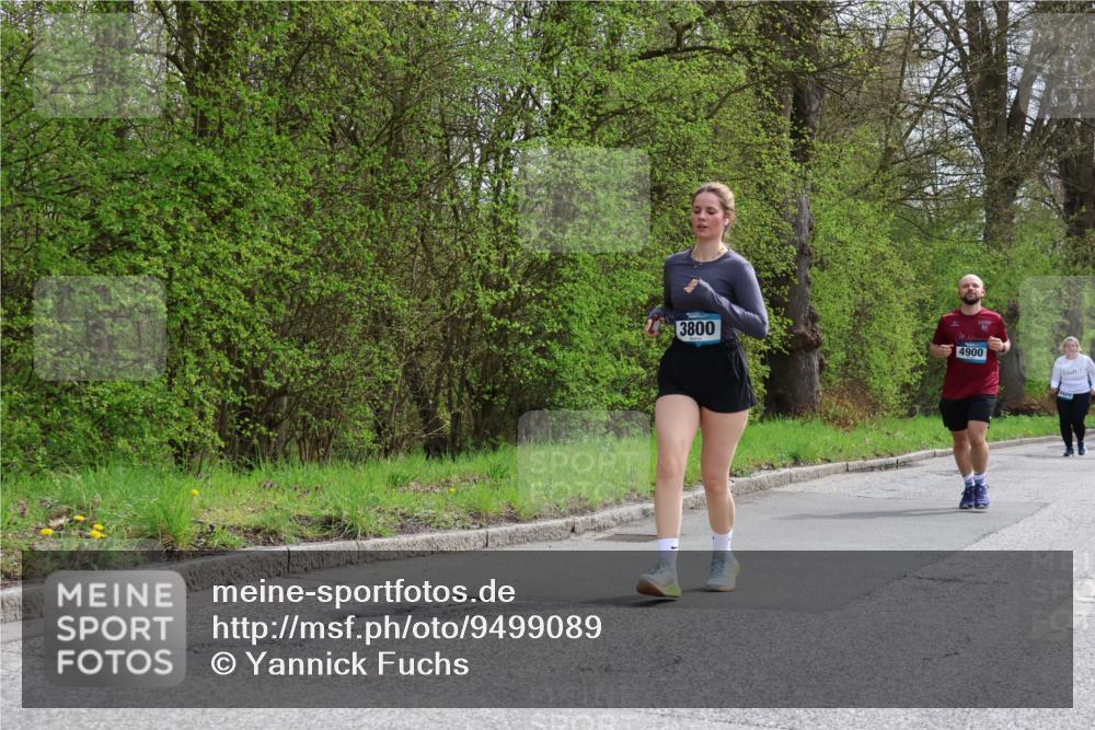12.04.2026 - 45. Internationalen Wilhelmsburger Insellauf Yannick Fuchs http://msf.ph/oto/9499089 12.04.2026 13:13:28 Laufen 3800, 4900 meine-sportfotos.de