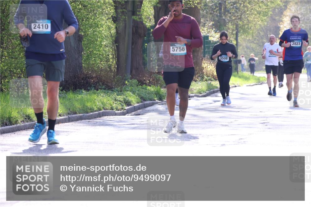 12.04.2026 - 45. Internationalen Wilhelmsburger Insellauf Yannick Fuchs http://msf.ph/oto/9499097 12.04.2026 11:00:20 Laufen 2410, 5756, 3508, 2823 meine-sportfotos.de