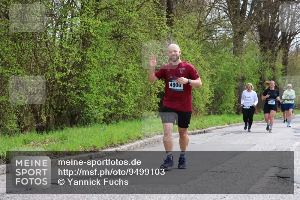 12.04.2026 - 45. Internationalen Wilhelmsburger Insellauf Yannick Fuchs http://msf.ph/oto/9499103 12.04.2026 13:13:30 Laufen 10, 4900, 4547, 442 meine-sportfotos.de