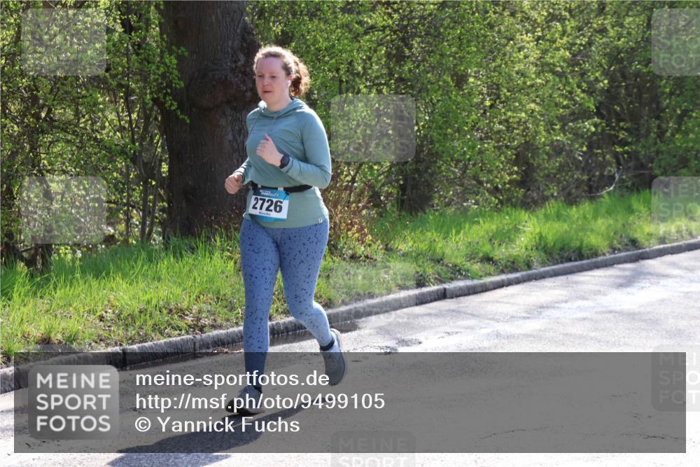 12.04.2026 - 45. Internationalen Wilhelmsburger Insellauf Yannick Fuchs http://msf.ph/oto/9499105 12.04.2026 11:00:50 Laufen 2726 meine-sportfotos.de