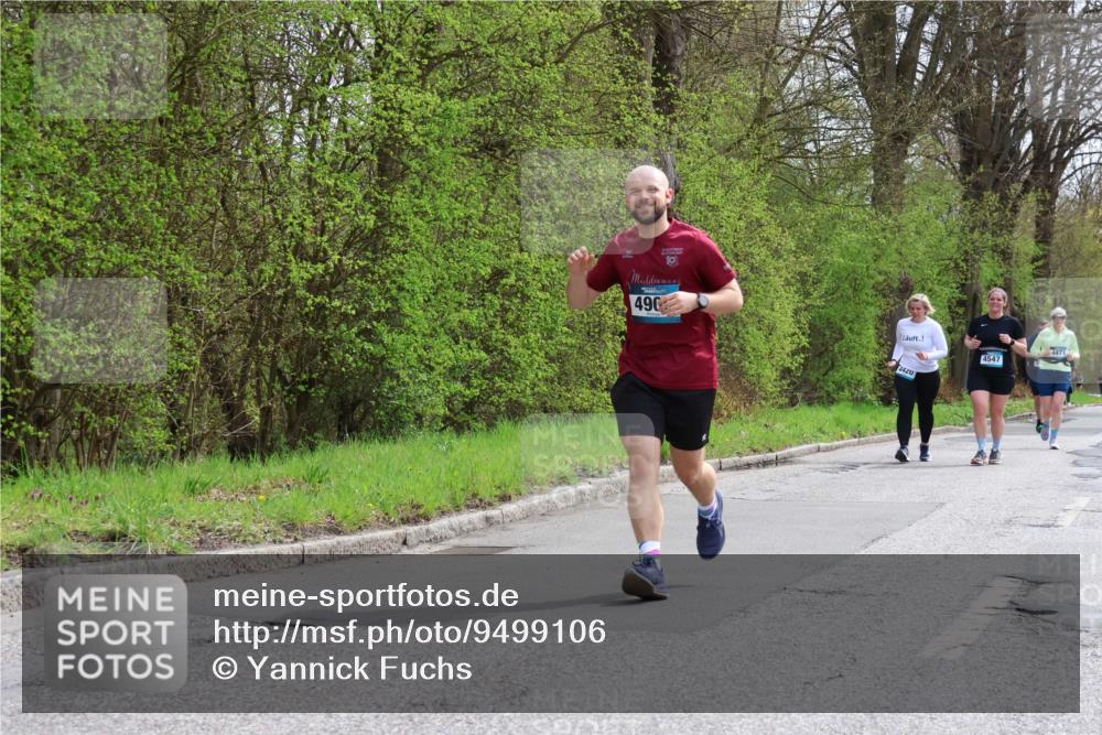 12.04.2026 - 45. Internationalen Wilhelmsburger Insellauf Yannick Fuchs http://msf.ph/oto/9499106 12.04.2026 13:13:30 Laufen 10, 490, 4420, 4471, 4547 meine-sportfotos.de