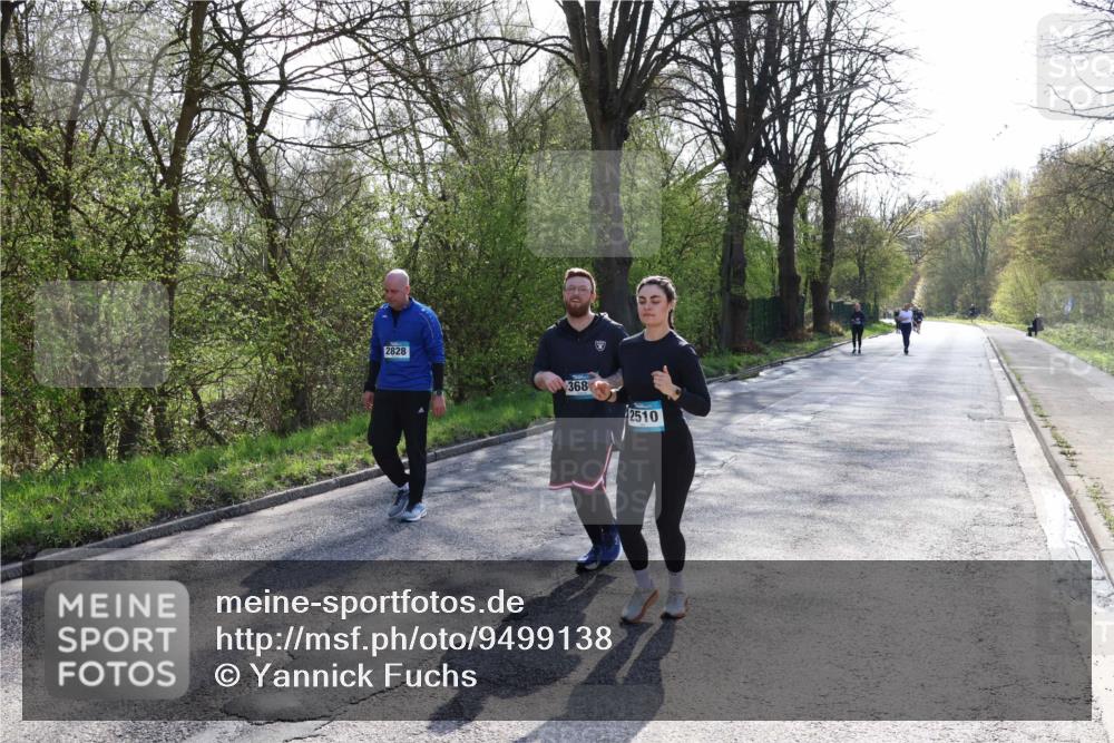 12.04.2026 - 45. Internationalen Wilhelmsburger Insellauf Yannick Fuchs http://msf.ph/oto/9499138 12.04.2026 11:01:01 Laufen 2828, 368, 2510 meine-sportfotos.de