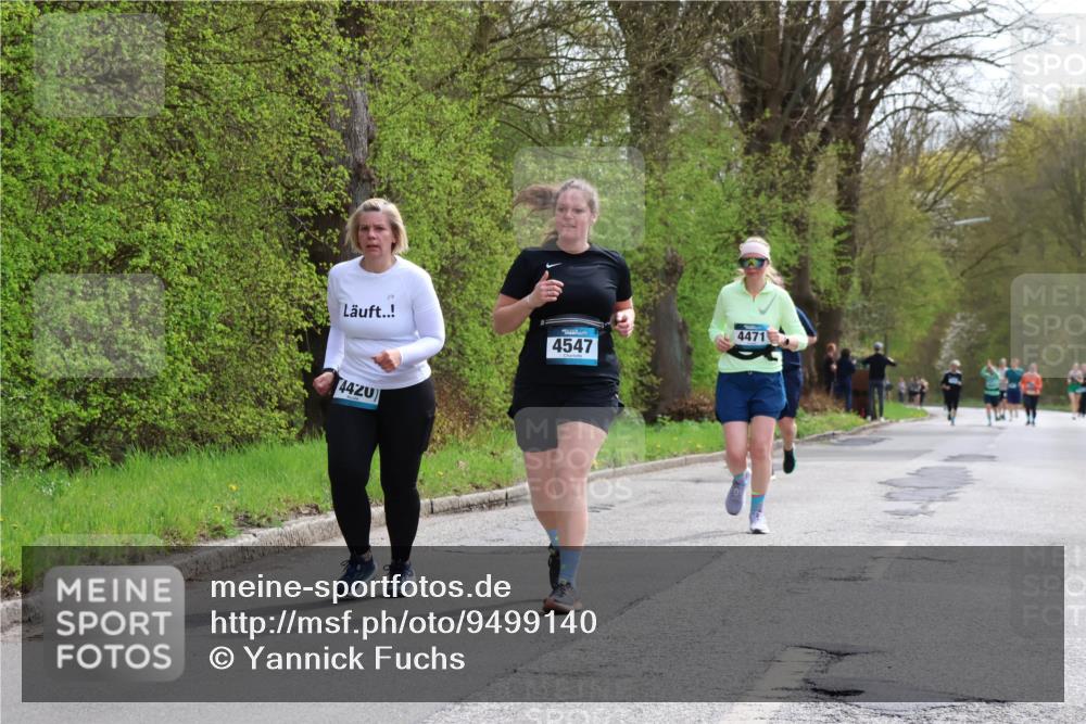 12.04.2026 - 45. Internationalen Wilhelmsburger Insellauf Yannick Fuchs http://msf.ph/oto/9499140 12.04.2026 13:13:34 Laufen 4547, 4420, 4471 meine-sportfotos.de