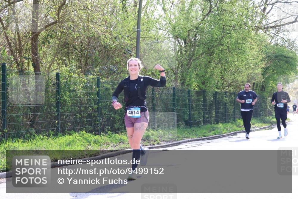 12.04.2026 - 45. Internationalen Wilhelmsburger Insellauf Yannick Fuchs http://msf.ph/oto/9499152 12.04.2026 11:05:10 Laufen 4614, 3123, 3124 meine-sportfotos.de