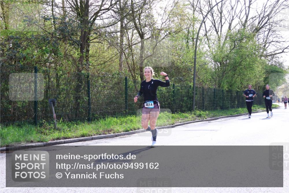 12.04.2026 - 45. Internationalen Wilhelmsburger Insellauf Yannick Fuchs http://msf.ph/oto/9499162 12.04.2026 11:05:11 Laufen 4614, 3124 meine-sportfotos.de