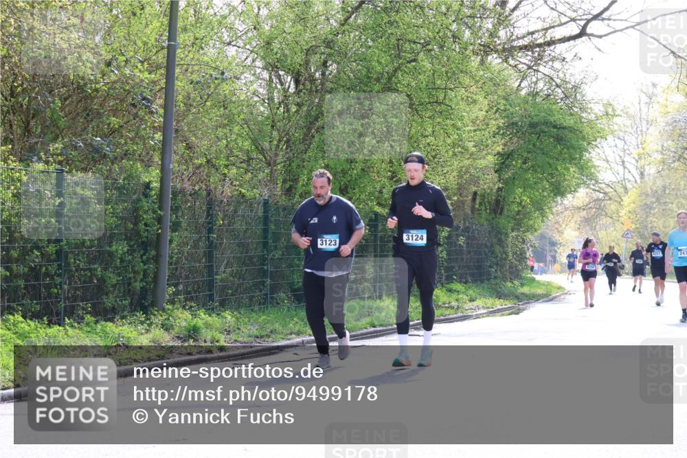 12.04.2026 - 45. Internationalen Wilhelmsburger Insellauf Yannick Fuchs http://msf.ph/oto/9499178 12.04.2026 11:05:13 Laufen 3124, 3123 meine-sportfotos.de
