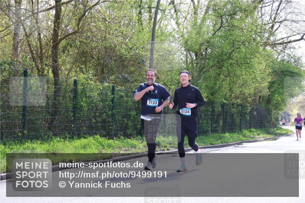 12.04.2026 - 45. Internationalen Wilhelmsburger Insellauf Yannick Fuchs http://msf.ph/oto/9499191 12.04.2026 11:05:15 Laufen 3123, 3124, 4258 meine-sportfotos.de
