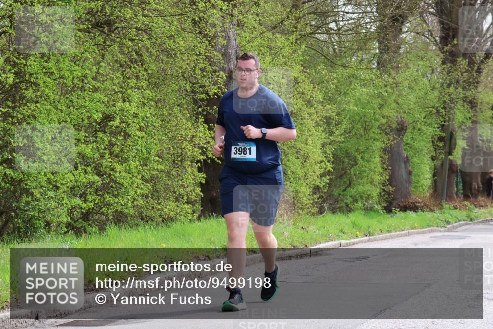 12.04.2026 - 45. Internationalen Wilhelmsburger Insellauf Yannick Fuchs http://msf.ph/oto/9499198 12.04.2026 13:13:41 Laufen 3981 meine-sportfotos.de