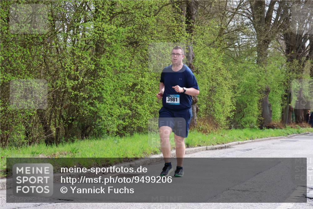 12.04.2026 - 45. Internationalen Wilhelmsburger Insellauf Yannick Fuchs http://msf.ph/oto/9499206 12.04.2026 13:13:41 Laufen 3981 meine-sportfotos.de