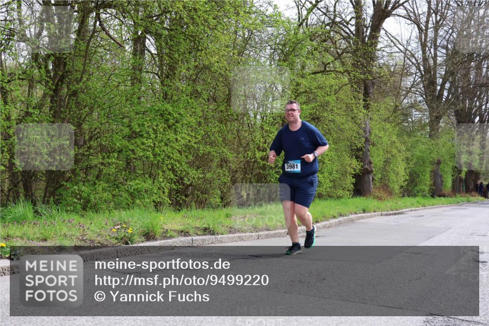 12.04.2026 - 45. Internationalen Wilhelmsburger Insellauf Yannick Fuchs http://msf.ph/oto/9499220 12.04.2026 13:13:42 Laufen 3981 meine-sportfotos.de