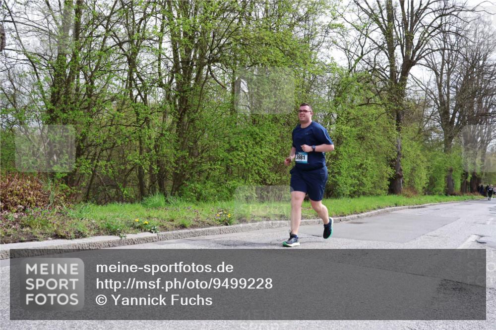 12.04.2026 - 45. Internationalen Wilhelmsburger Insellauf Yannick Fuchs http://msf.ph/oto/9499228 12.04.2026 13:13:43 Laufen 3981 meine-sportfotos.de
