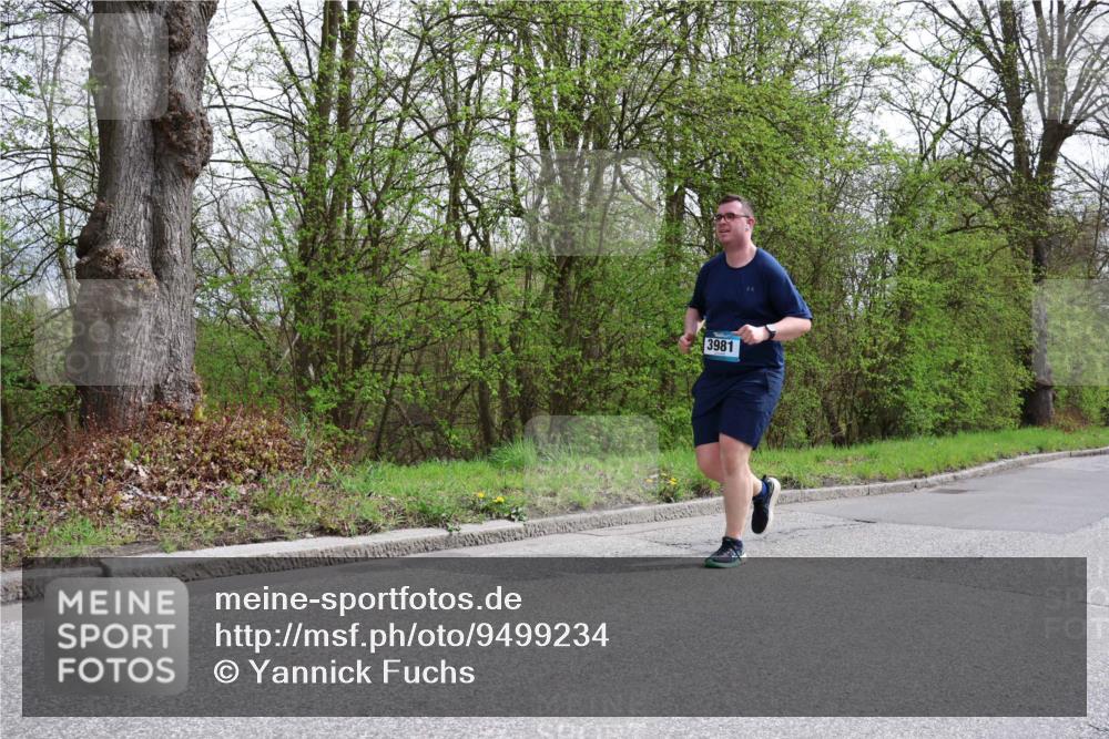 12.04.2026 - 45. Internationalen Wilhelmsburger Insellauf Yannick Fuchs http://msf.ph/oto/9499234 12.04.2026 13:13:44 Laufen 3981 meine-sportfotos.de