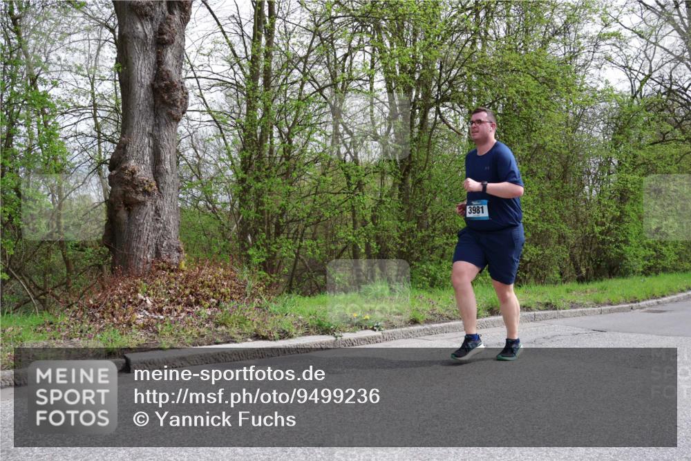 12.04.2026 - 45. Internationalen Wilhelmsburger Insellauf Yannick Fuchs http://msf.ph/oto/9499236 12.04.2026 13:13:44 Laufen 3981 meine-sportfotos.de