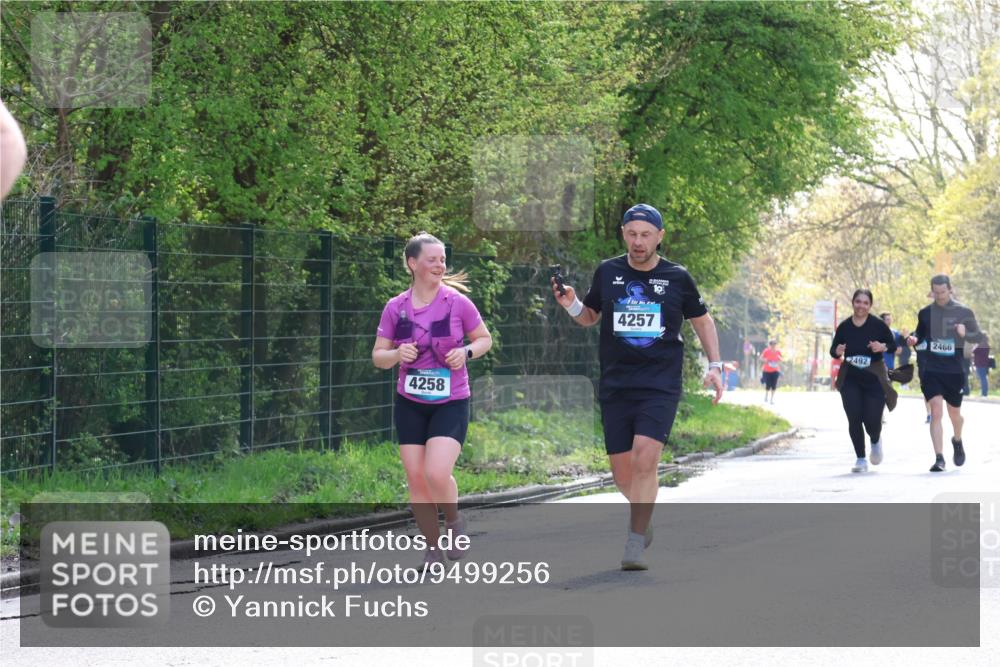 12.04.2026 - 45. Internationalen Wilhelmsburger Insellauf Yannick Fuchs http://msf.ph/oto/9499256 12.04.2026 11:05:21 Laufen 4258, 4257, 10, 2492, 2466 meine-sportfotos.de