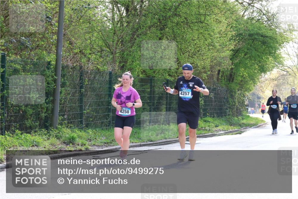 12.04.2026 - 45. Internationalen Wilhelmsburger Insellauf Yannick Fuchs http://msf.ph/oto/9499275 12.04.2026 11:05:23 Laufen 4258, 4257, 2492, 2466 meine-sportfotos.de