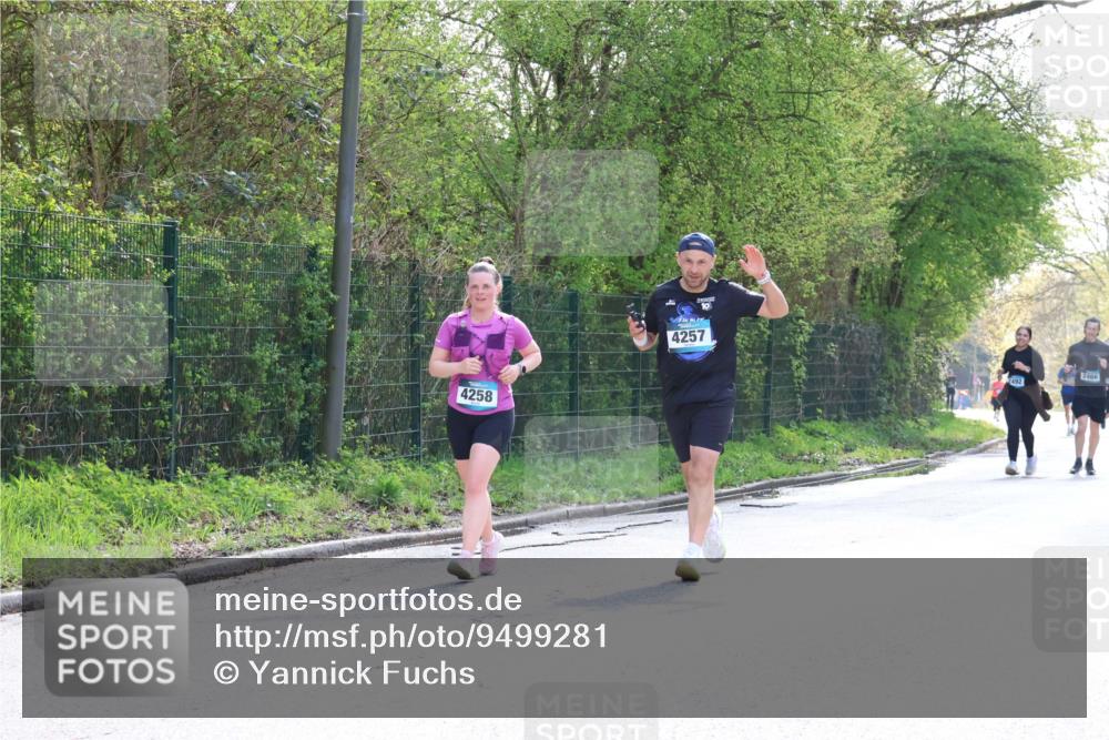 12.04.2026 - 45. Internationalen Wilhelmsburger Insellauf Yannick Fuchs http://msf.ph/oto/9499281 12.04.2026 11:05:23 Laufen 4258, 4257, 2466 meine-sportfotos.de