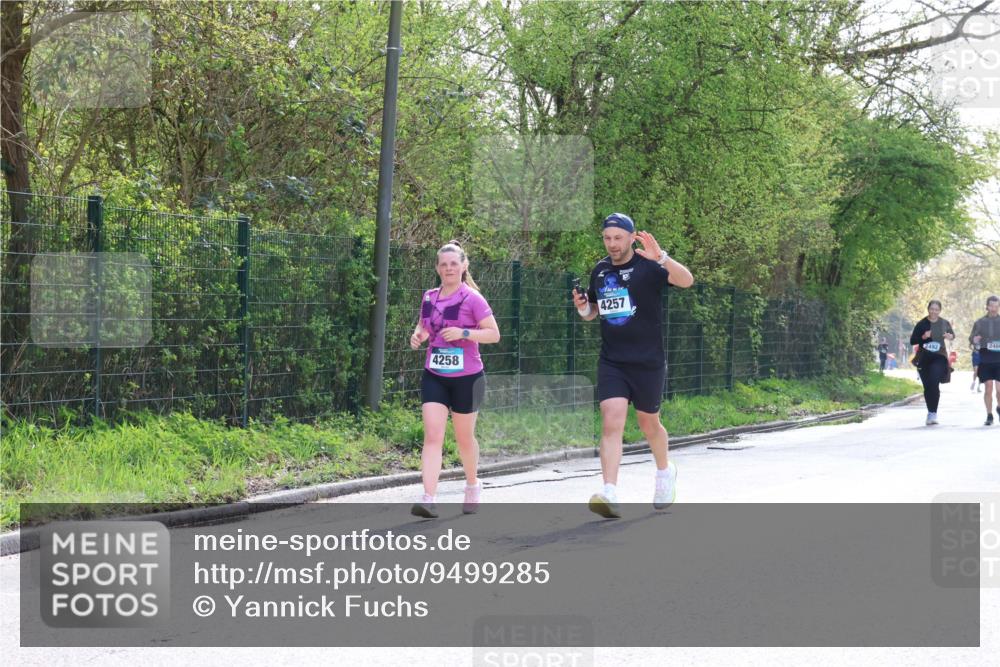 12.04.2026 - 45. Internationalen Wilhelmsburger Insellauf Yannick Fuchs http://msf.ph/oto/9499285 12.04.2026 11:05:24 Laufen 4258, 4257, 2492 meine-sportfotos.de