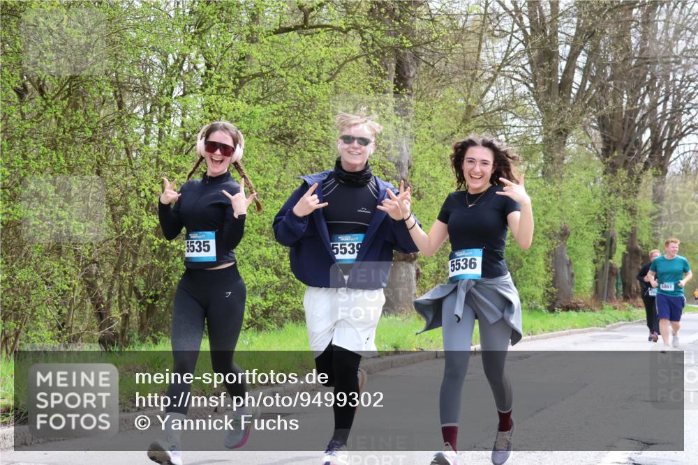 12.04.2026 - 45. Internationalen Wilhelmsburger Insellauf Yannick Fuchs http://msf.ph/oto/9499302 12.04.2026 13:14:03 Laufen 5535, 5539, 5536, 5861 meine-sportfotos.de