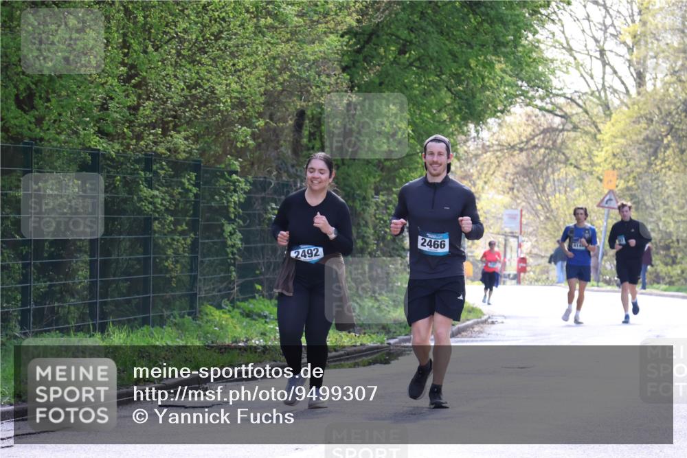 12.04.2026 - 45. Internationalen Wilhelmsburger Insellauf Yannick Fuchs http://msf.ph/oto/9499307 12.04.2026 11:05:28 Laufen 2492, 2466, 4146 meine-sportfotos.de