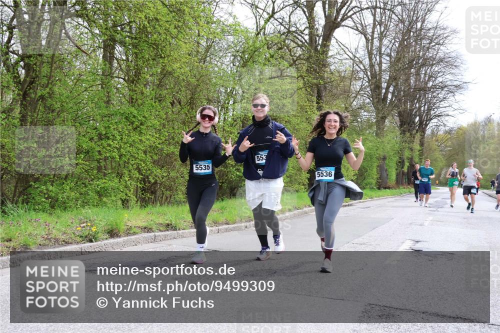 12.04.2026 - 45. Internationalen Wilhelmsburger Insellauf Yannick Fuchs http://msf.ph/oto/9499309 12.04.2026 13:14:03 Laufen 5535, 553, 5536 meine-sportfotos.de
