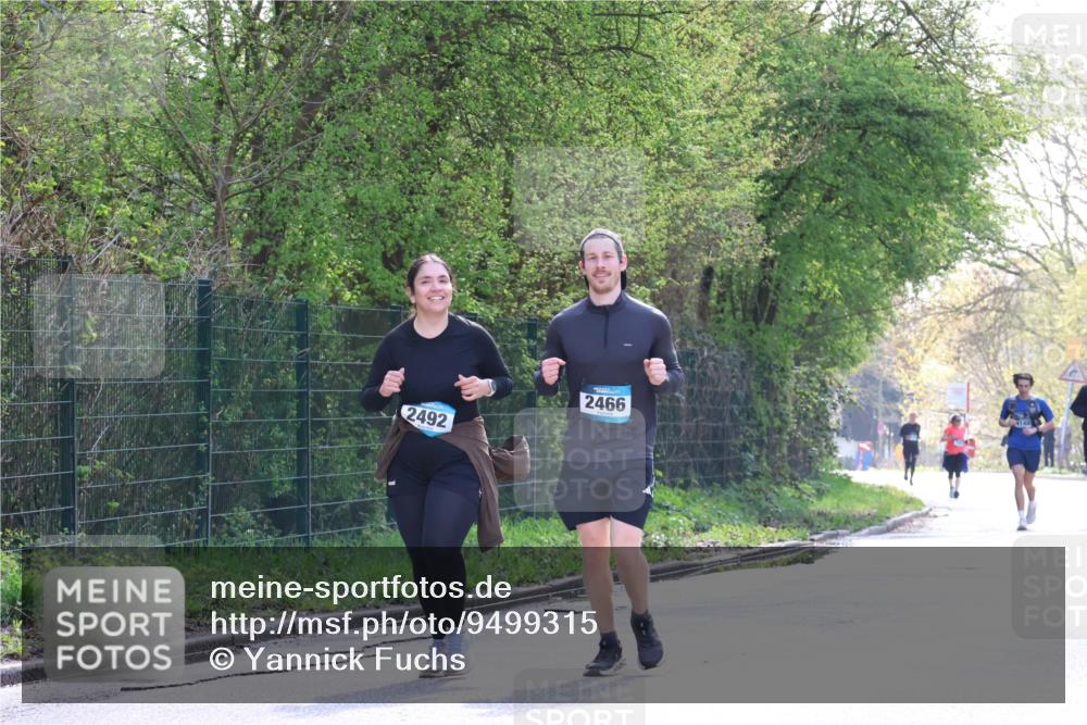 12.04.2026 - 45. Internationalen Wilhelmsburger Insellauf Yannick Fuchs http://msf.ph/oto/9499315 12.04.2026 11:05:30 Laufen 2492, 2466 meine-sportfotos.de
