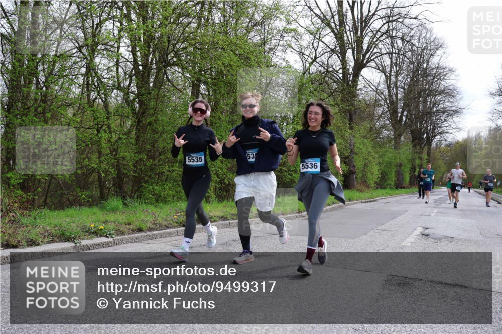 12.04.2026 - 45. Internationalen Wilhelmsburger Insellauf Yannick Fuchs http://msf.ph/oto/9499317 12.04.2026 13:14:04 Laufen 5535, 53, 5536 meine-sportfotos.de