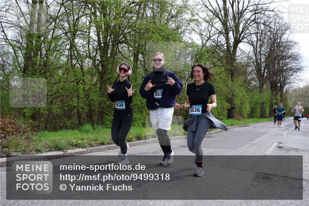 12.04.2026 - 45. Internationalen Wilhelmsburger Insellauf Yannick Fuchs http://msf.ph/oto/9499318 12.04.2026 13:14:04 Laufen 5535, 553, 5536 meine-sportfotos.de