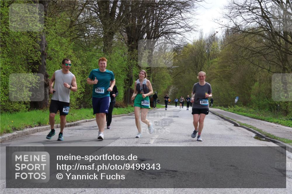 12.04.2026 - 45. Internationalen Wilhelmsburger Insellauf Yannick Fuchs http://msf.ph/oto/9499343 12.04.2026 13:14:07 Laufen 261, 5861, 2509, 2483 meine-sportfotos.de