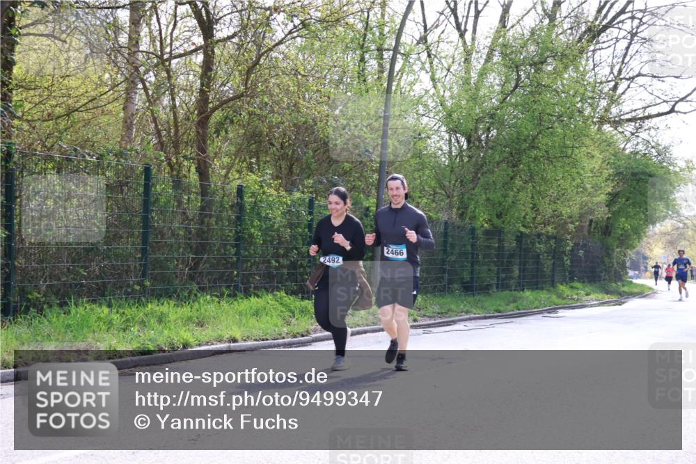 12.04.2026 - 45. Internationalen Wilhelmsburger Insellauf Yannick Fuchs http://msf.ph/oto/9499347 12.04.2026 11:05:33 Laufen 2492, 2466 meine-sportfotos.de