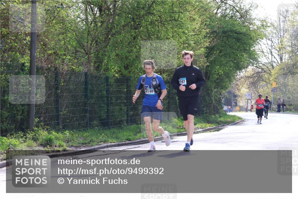 12.04.2026 - 45. Internationalen Wilhelmsburger Insellauf Yannick Fuchs http://msf.ph/oto/9499392 12.04.2026 11:05:43 Laufen 4148, 4147, 2581 meine-sportfotos.de