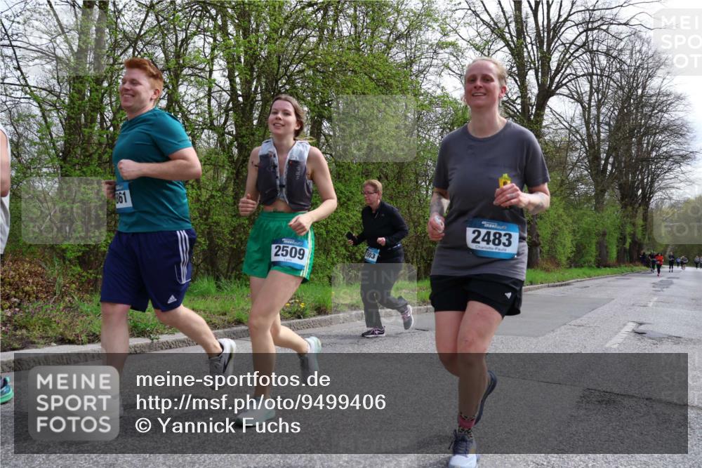12.04.2026 - 45. Internationalen Wilhelmsburger Insellauf Yannick Fuchs http://msf.ph/oto/9499406 12.04.2026 13:14:12 Laufen 861, 2509, 003, 2483 meine-sportfotos.de