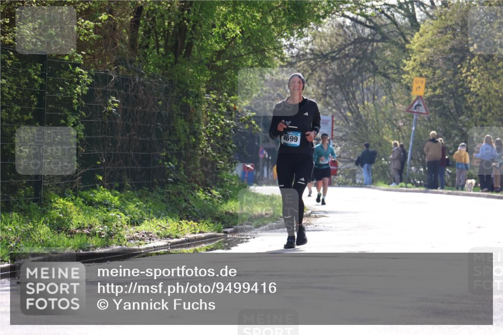 12.04.2026 - 45. Internationalen Wilhelmsburger Insellauf Yannick Fuchs http://msf.ph/oto/9499416 12.04.2026 11:05:57 Laufen 4699, 9 meine-sportfotos.de