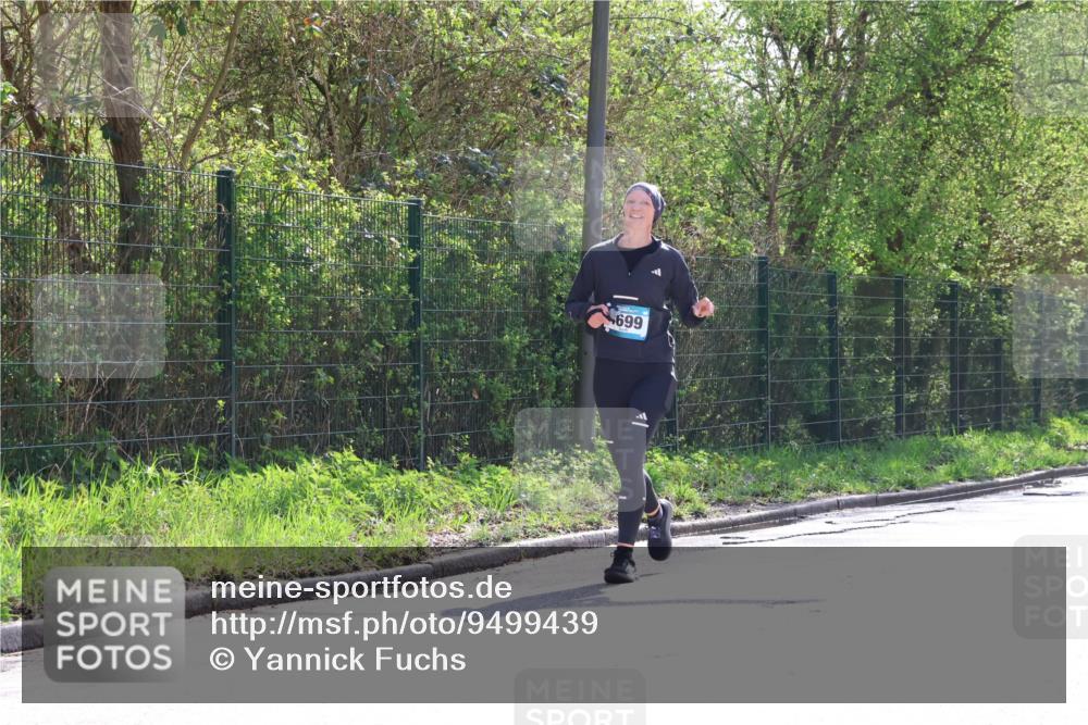 12.04.2026 - 45. Internationalen Wilhelmsburger Insellauf Yannick Fuchs http://msf.ph/oto/9499439 12.04.2026 11:06:06 Laufen 699 meine-sportfotos.de