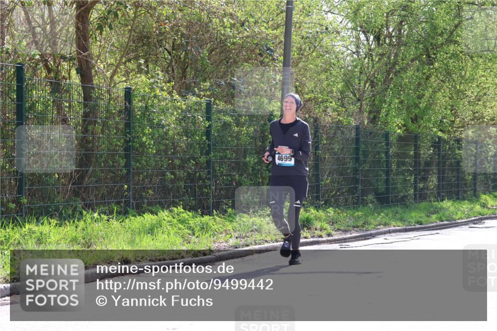 12.04.2026 - 45. Internationalen Wilhelmsburger Insellauf Yannick Fuchs http://msf.ph/oto/9499442 12.04.2026 11:06:06 Laufen 4699 meine-sportfotos.de