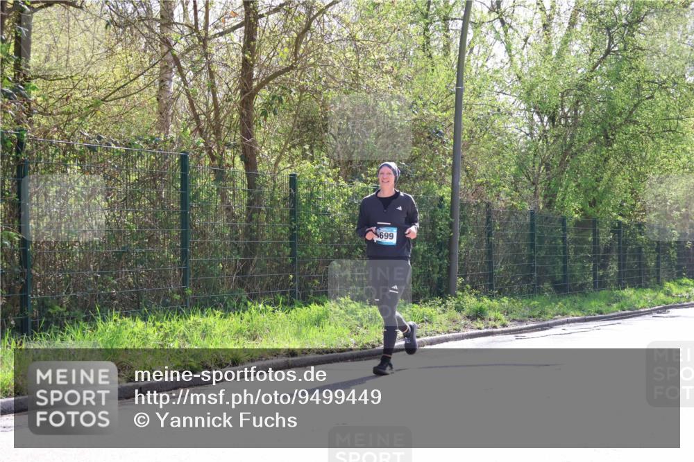 12.04.2026 - 45. Internationalen Wilhelmsburger Insellauf Yannick Fuchs http://msf.ph/oto/9499449 12.04.2026 11:06:07 Laufen 699 meine-sportfotos.de