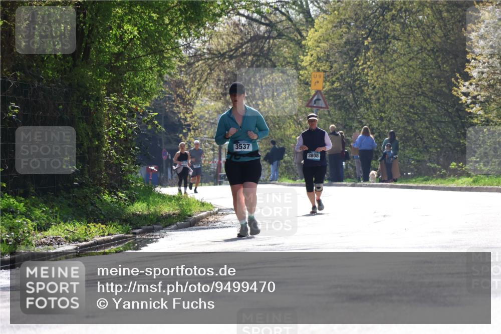 12.04.2026 - 45. Internationalen Wilhelmsburger Insellauf Yannick Fuchs http://msf.ph/oto/9499470 12.04.2026 11:06:15 Laufen 9, 3537, 3808 meine-sportfotos.de