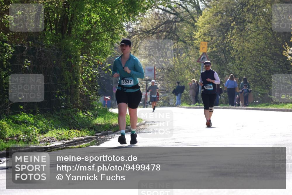 12.04.2026 - 45. Internationalen Wilhelmsburger Insellauf Yannick Fuchs http://msf.ph/oto/9499478 12.04.2026 11:06:17 Laufen 9, 3537, 3808 meine-sportfotos.de