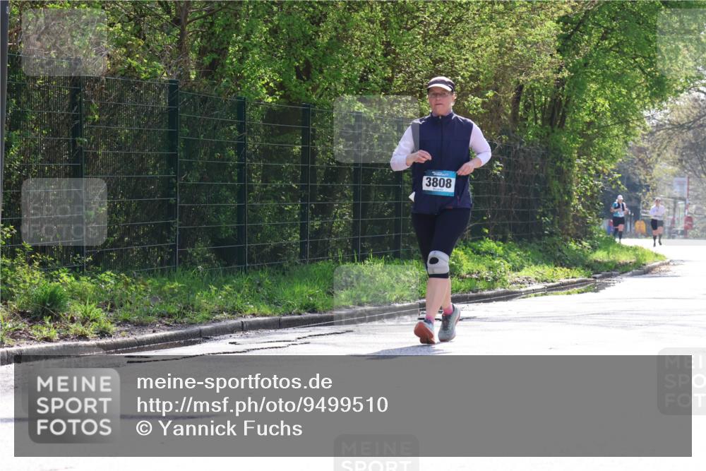 12.04.2026 - 45. Internationalen Wilhelmsburger Insellauf Yannick Fuchs http://msf.ph/oto/9499510 12.04.2026 11:06:29 Laufen 3808 meine-sportfotos.de