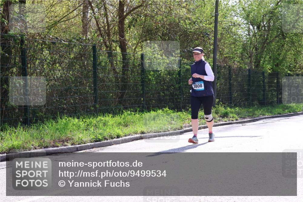 12.04.2026 - 45. Internationalen Wilhelmsburger Insellauf Yannick Fuchs http://msf.ph/oto/9499534 12.04.2026 11:06:33 Laufen 3808 meine-sportfotos.de