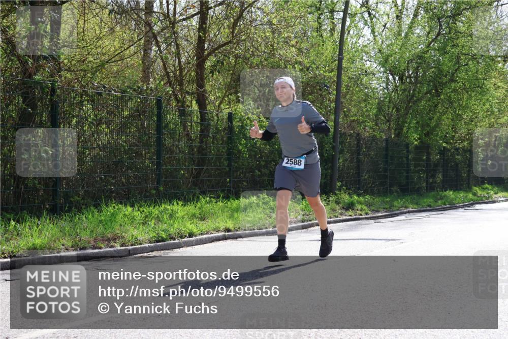 12.04.2026 - 45. Internationalen Wilhelmsburger Insellauf Yannick Fuchs http://msf.ph/oto/9499556 12.04.2026 11:06:52 Laufen 2588 meine-sportfotos.de