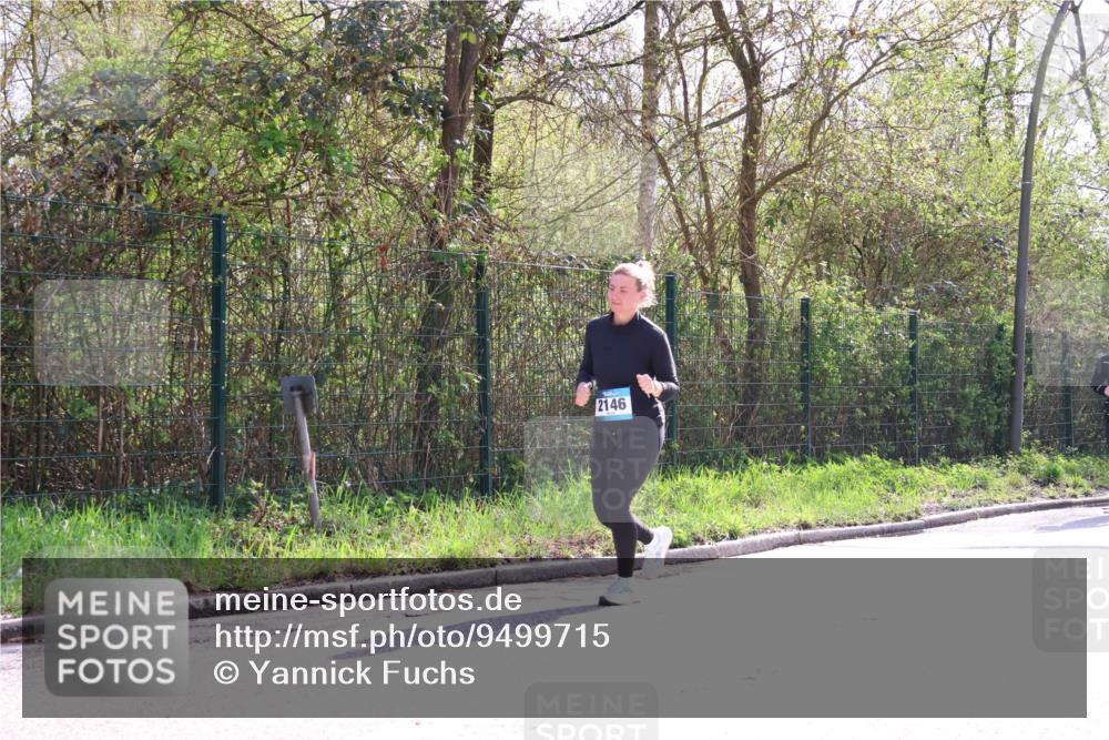 12.04.2026 - 45. Internationalen Wilhelmsburger Insellauf Yannick Fuchs http://msf.ph/oto/9499715 12.04.2026 11:07:45 Laufen 2146 meine-sportfotos.de