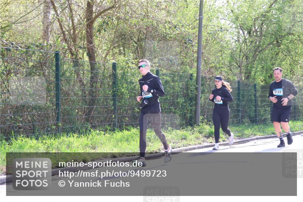 12.04.2026 - 45. Internationalen Wilhelmsburger Insellauf Yannick Fuchs http://msf.ph/oto/9499723 12.04.2026 11:07:46 Laufen 2928, 2542, 3122 meine-sportfotos.de