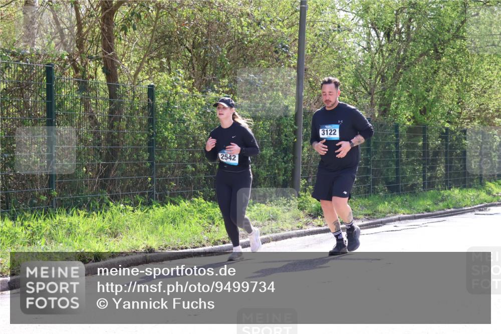 12.04.2026 - 45. Internationalen Wilhelmsburger Insellauf Yannick Fuchs http://msf.ph/oto/9499734 12.04.2026 11:07:48 Laufen 2542, 3122 meine-sportfotos.de