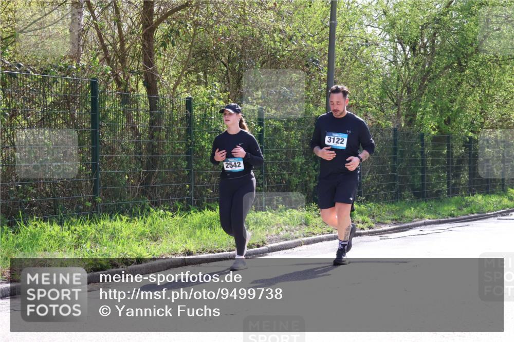 12.04.2026 - 45. Internationalen Wilhelmsburger Insellauf Yannick Fuchs http://msf.ph/oto/9499738 12.04.2026 11:07:48 Laufen 2542, 3122 meine-sportfotos.de