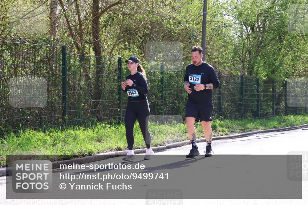 12.04.2026 - 45. Internationalen Wilhelmsburger Insellauf Yannick Fuchs http://msf.ph/oto/9499741 12.04.2026 11:07:49 Laufen 2542, 3122 meine-sportfotos.de