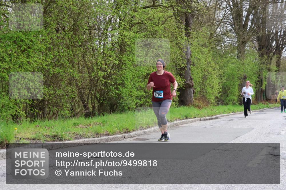 12.04.2026 - 45. Internationalen Wilhelmsburger Insellauf Yannick Fuchs http://msf.ph/oto/9499818 12.04.2026 13:15:43 Laufen 2792 meine-sportfotos.de