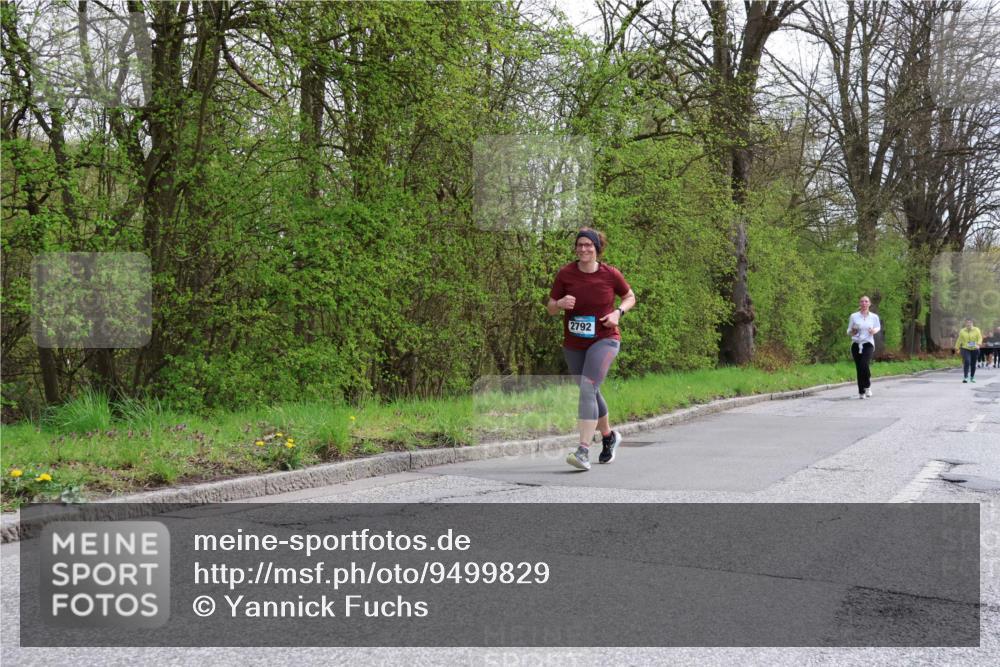 12.04.2026 - 45. Internationalen Wilhelmsburger Insellauf Yannick Fuchs http://msf.ph/oto/9499829 12.04.2026 13:15:44 Laufen 2792 meine-sportfotos.de