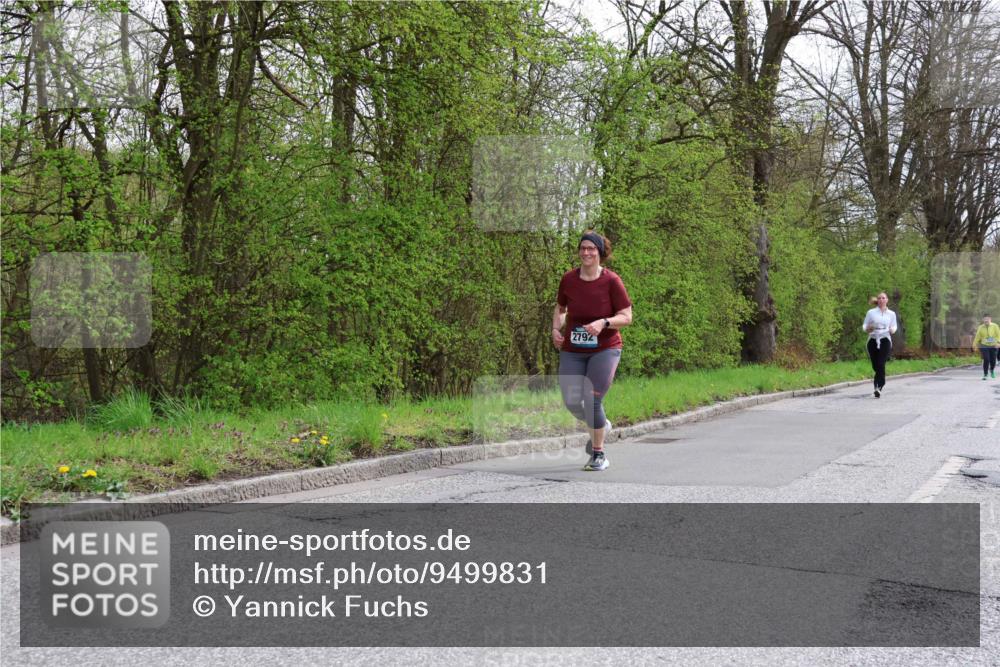 12.04.2026 - 45. Internationalen Wilhelmsburger Insellauf Yannick Fuchs http://msf.ph/oto/9499831 12.04.2026 13:15:44 Laufen 2792 meine-sportfotos.de