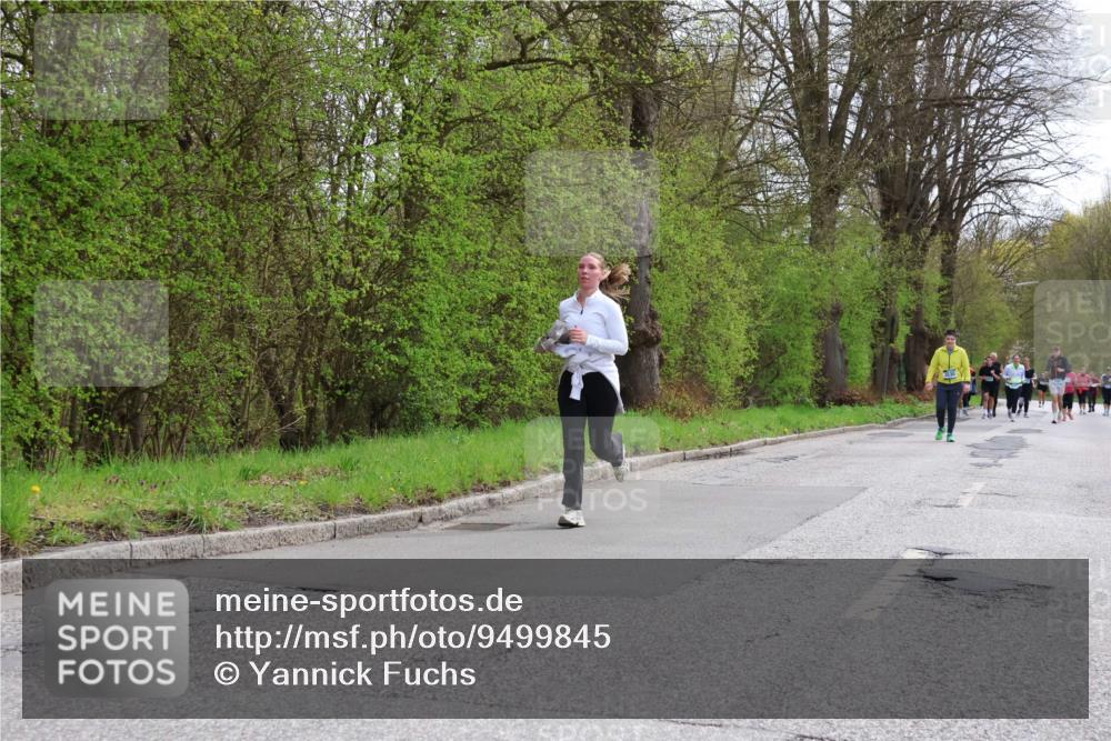 12.04.2026 - 45. Internationalen Wilhelmsburger Insellauf Yannick Fuchs http://msf.ph/oto/9499845 12.04.2026 13:15:47 Laufen  meine-sportfotos.de