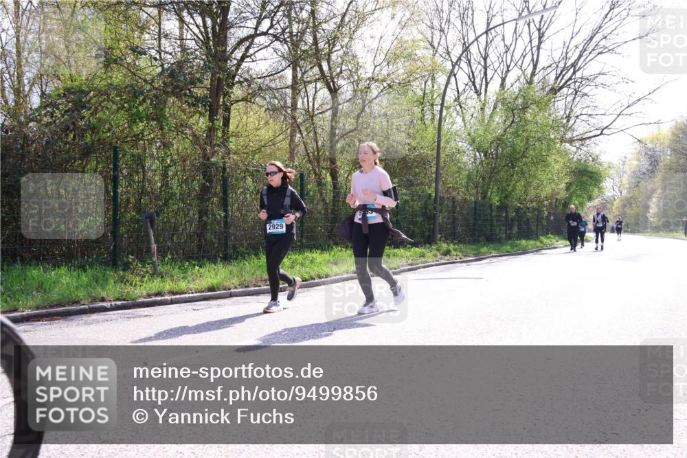 12.04.2026 - 45. Internationalen Wilhelmsburger Insellauf Yannick Fuchs http://msf.ph/oto/9499856 12.04.2026 11:08:11 Laufen 2929 meine-sportfotos.de